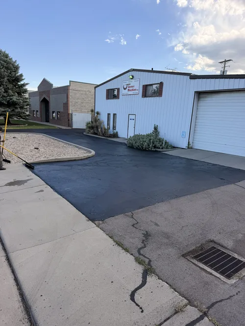 Asphalt Overlay & Resurfacing